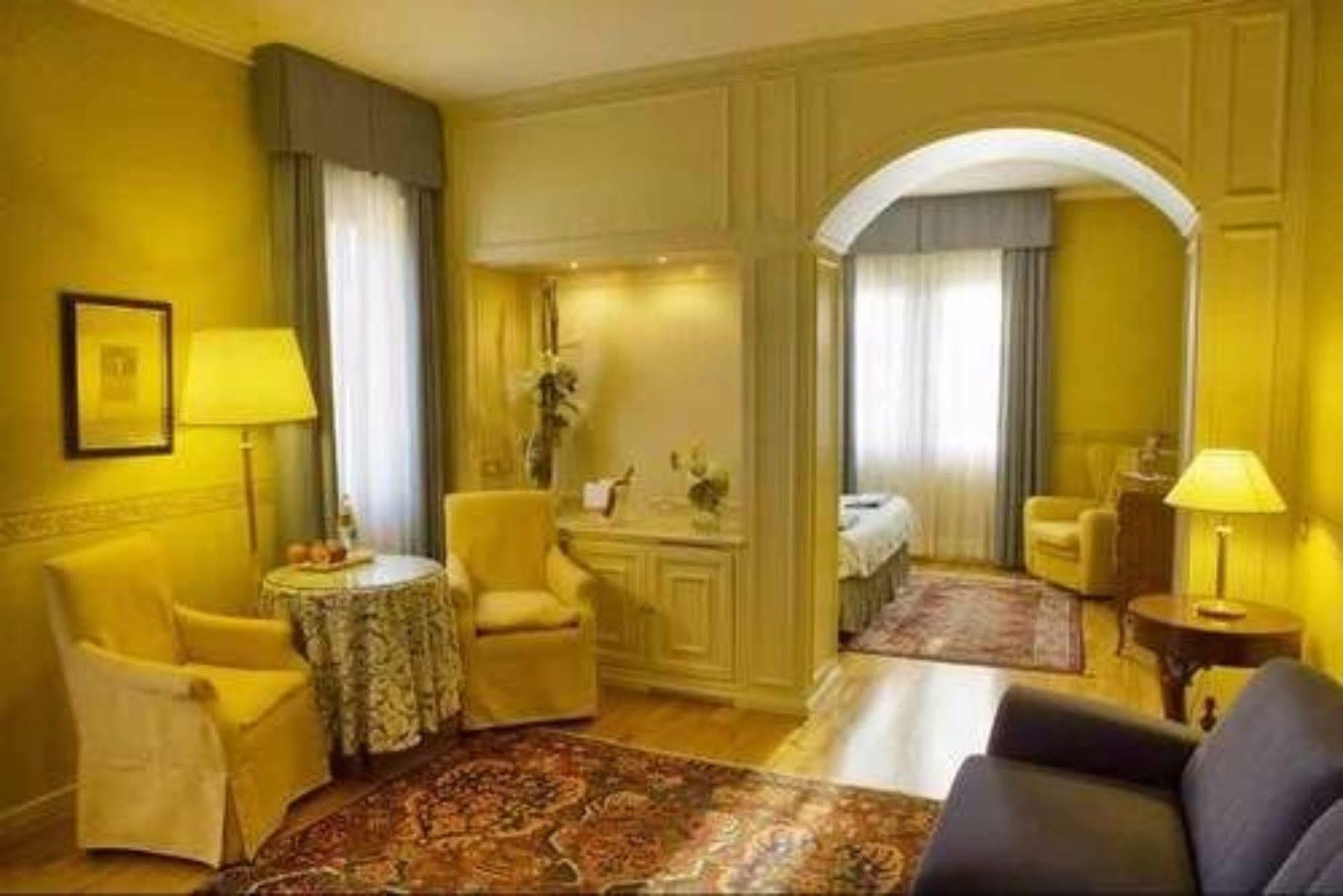 Regina Adelaide 4* Garda (Verona)